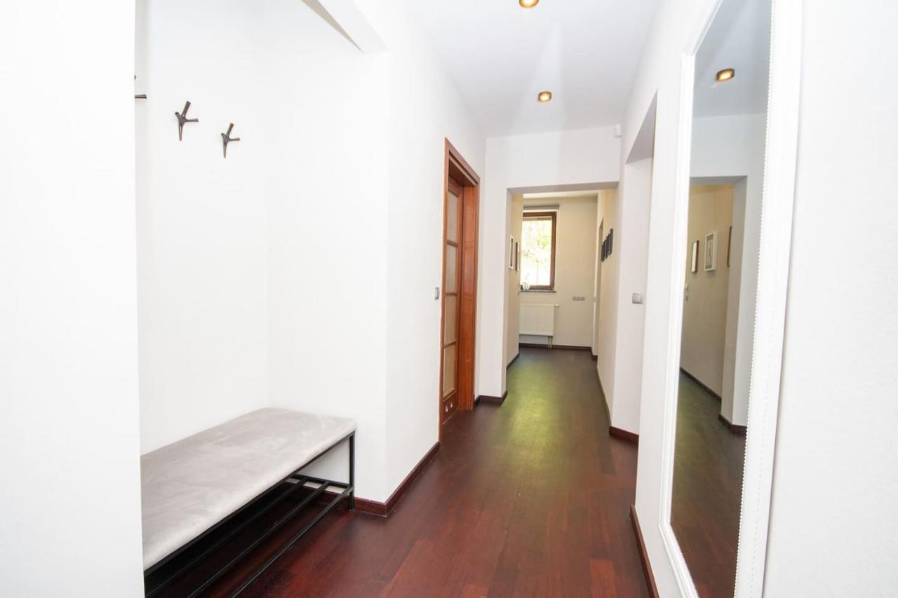 Inpoint 2-Bedrooms Apartment With Private Garden And Free Parking Cracóvia Exterior foto