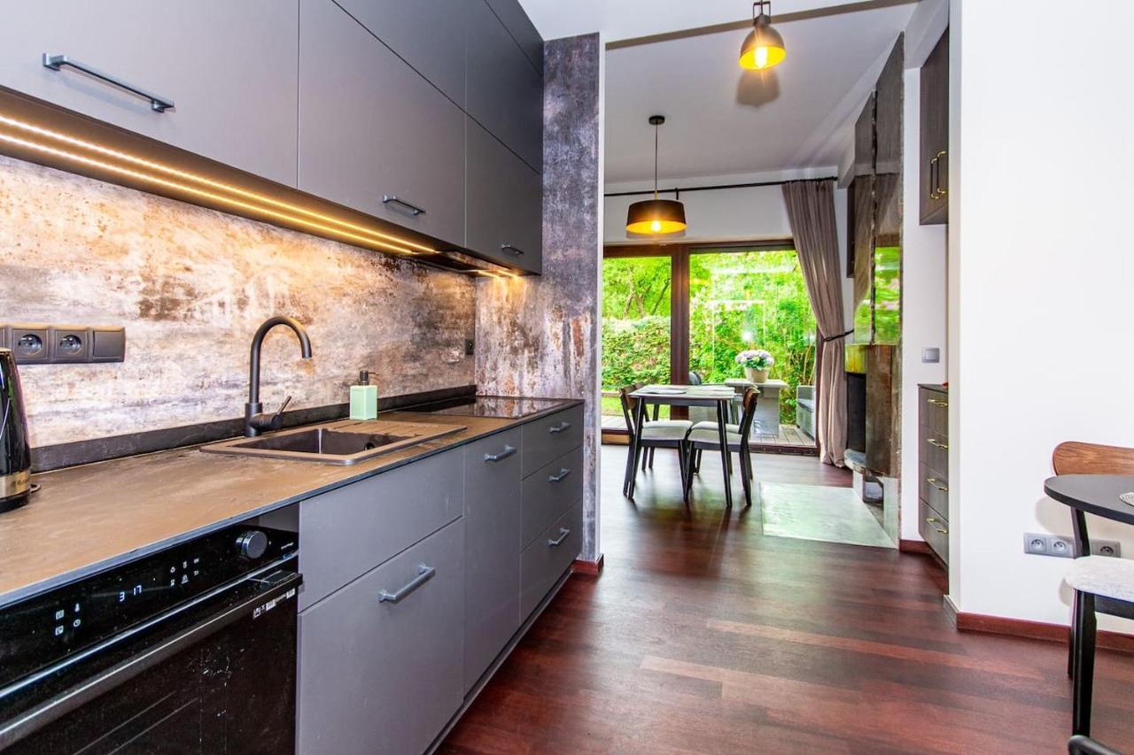 Inpoint 2-Bedrooms Apartment With Private Garden And Free Parking Cracóvia Exterior foto