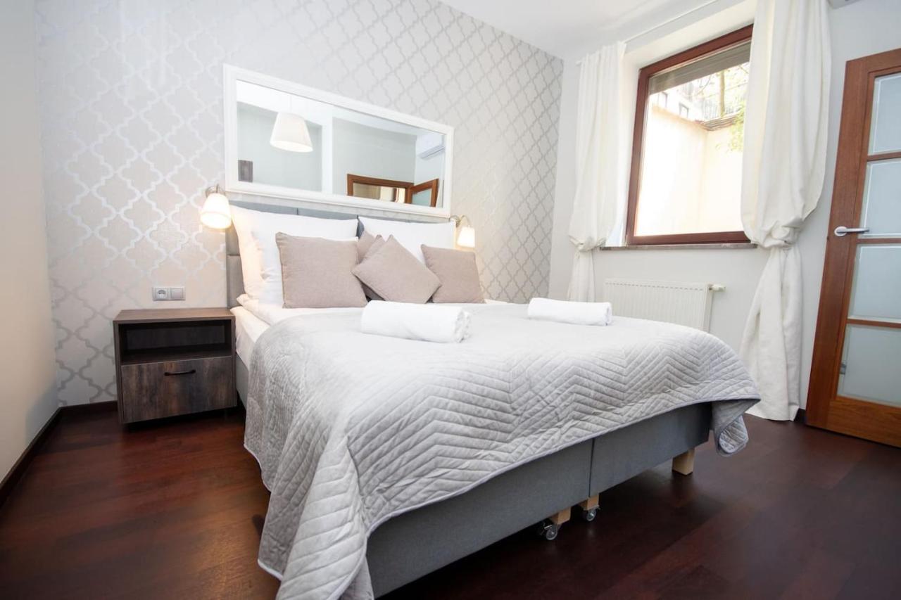Inpoint 2-Bedrooms Apartment With Private Garden And Free Parking Cracóvia Exterior foto