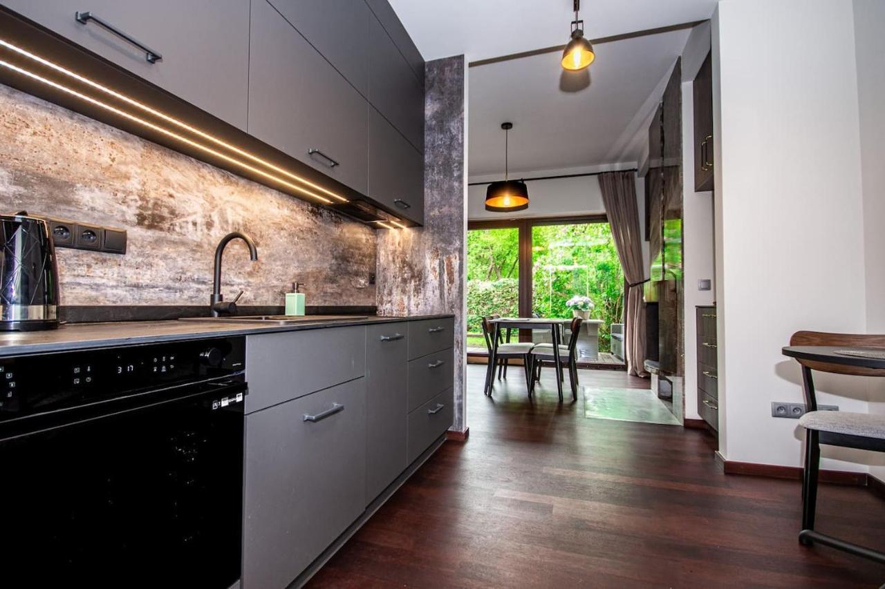 Inpoint 2-Bedrooms Apartment With Private Garden And Free Parking Cracóvia Exterior foto