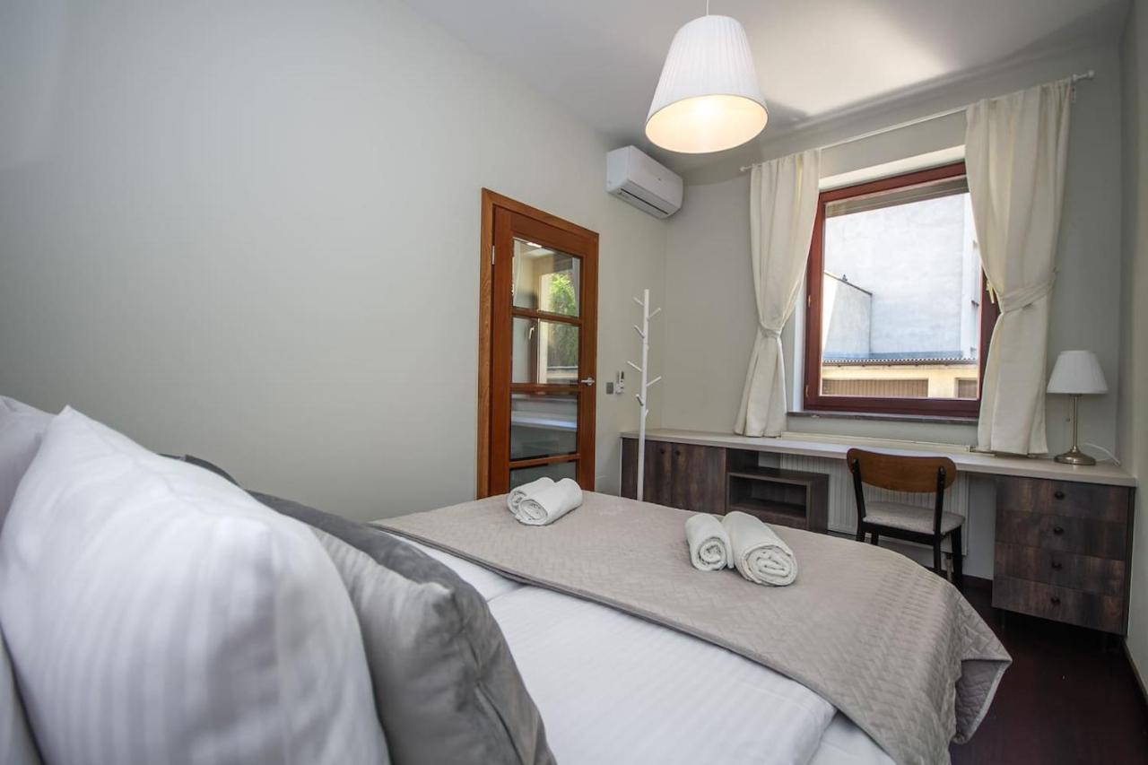 Inpoint 2-Bedrooms Apartment With Private Garden And Free Parking Cracóvia Exterior foto